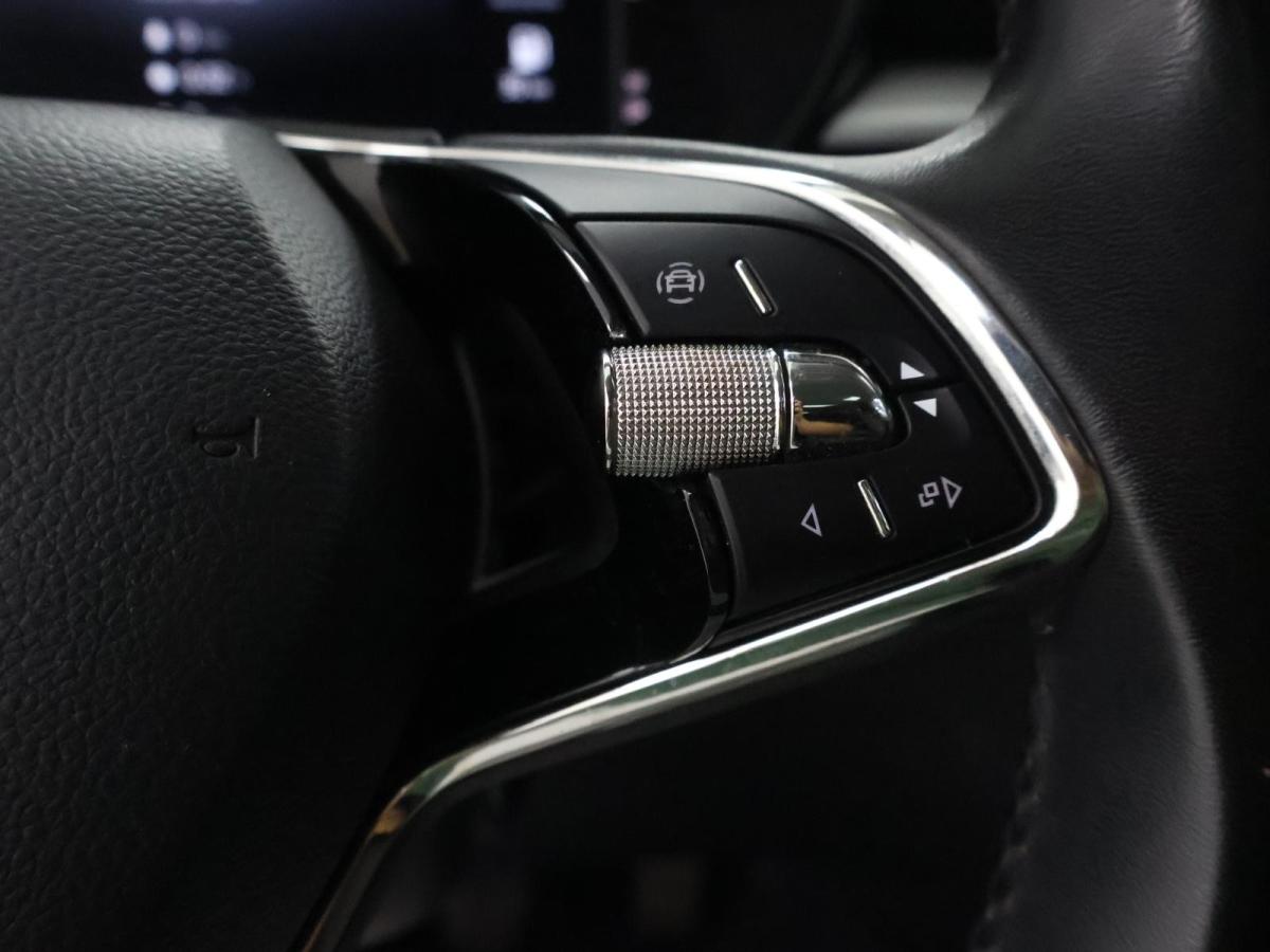 skoda-fabia-2022-gasolina-999cc