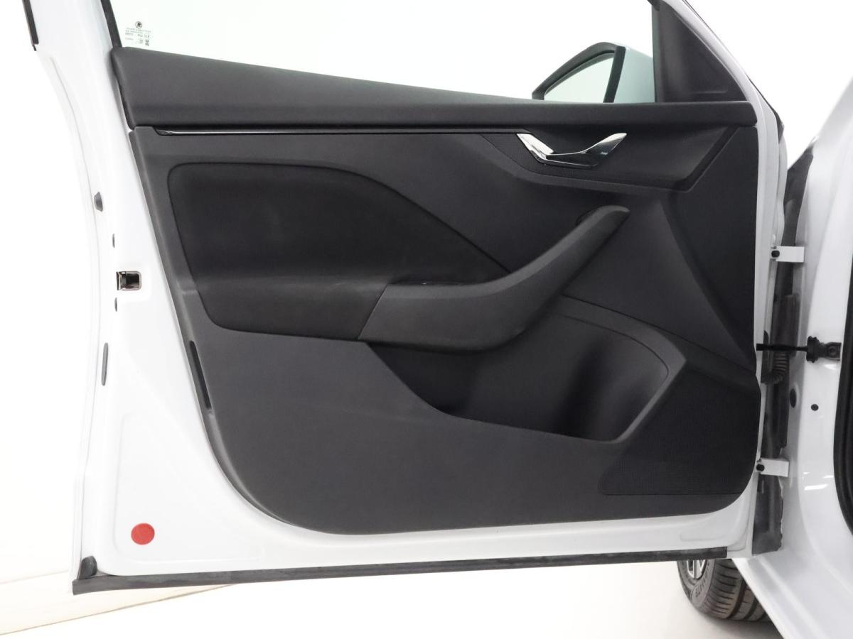 skoda-scala-2023-gasolina-999cc