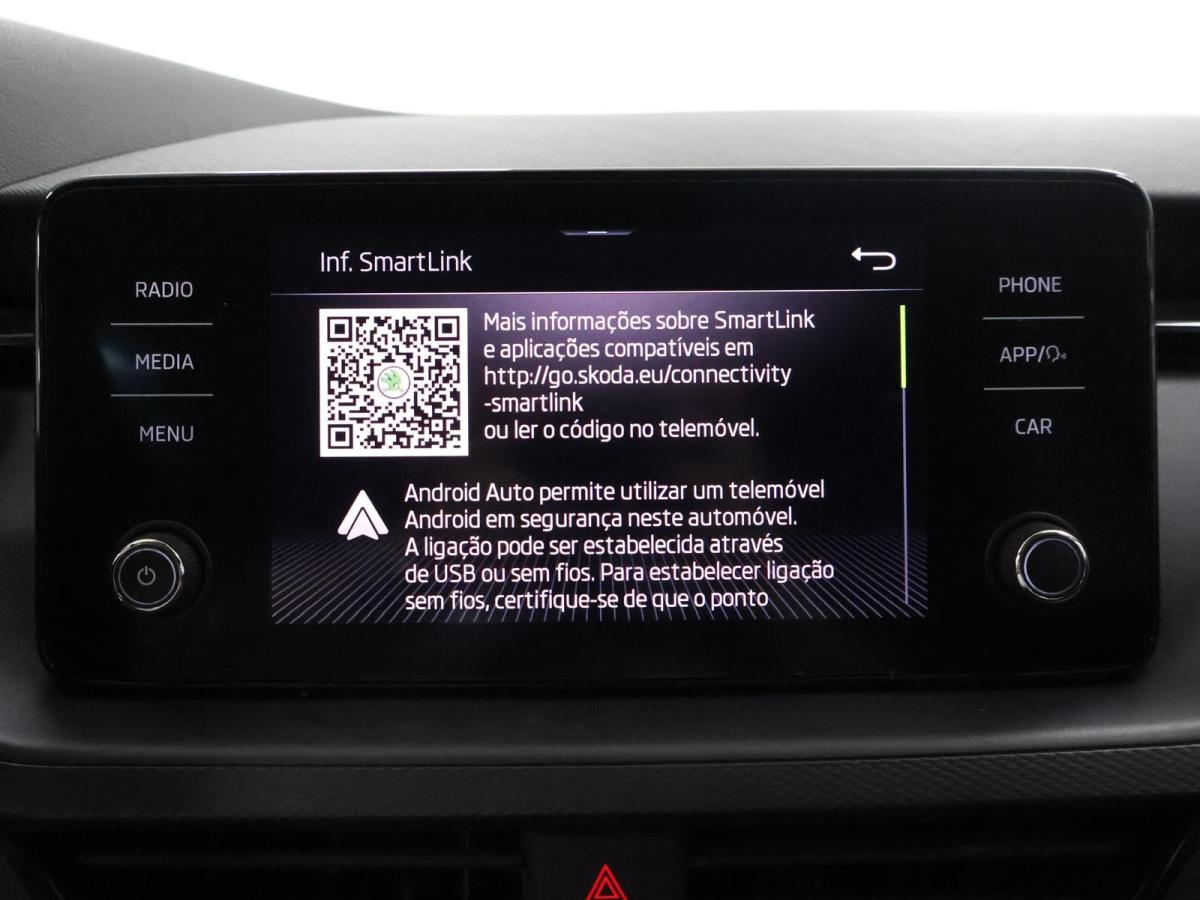 skoda-scala-2023-gasolina-999cc