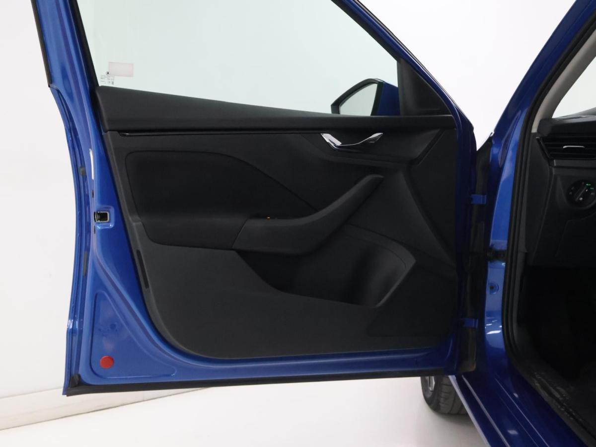 skoda-scala-2023-gasolina-999cc