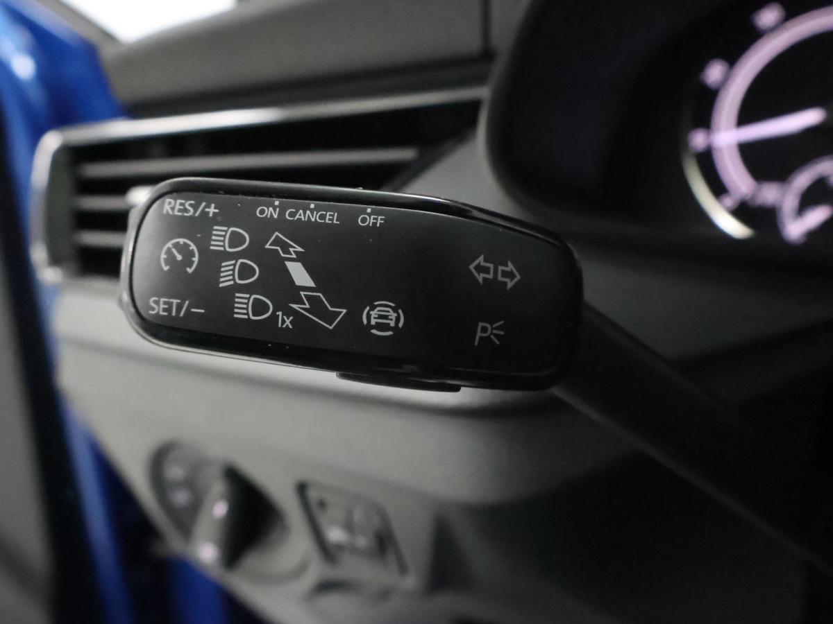 skoda-scala-2023-gasolina-999cc