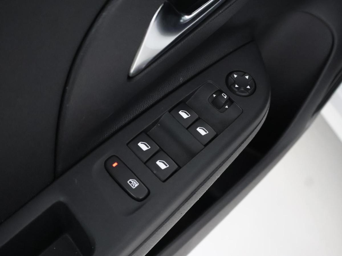 opel-corsa-2023-gasolina-1199cc