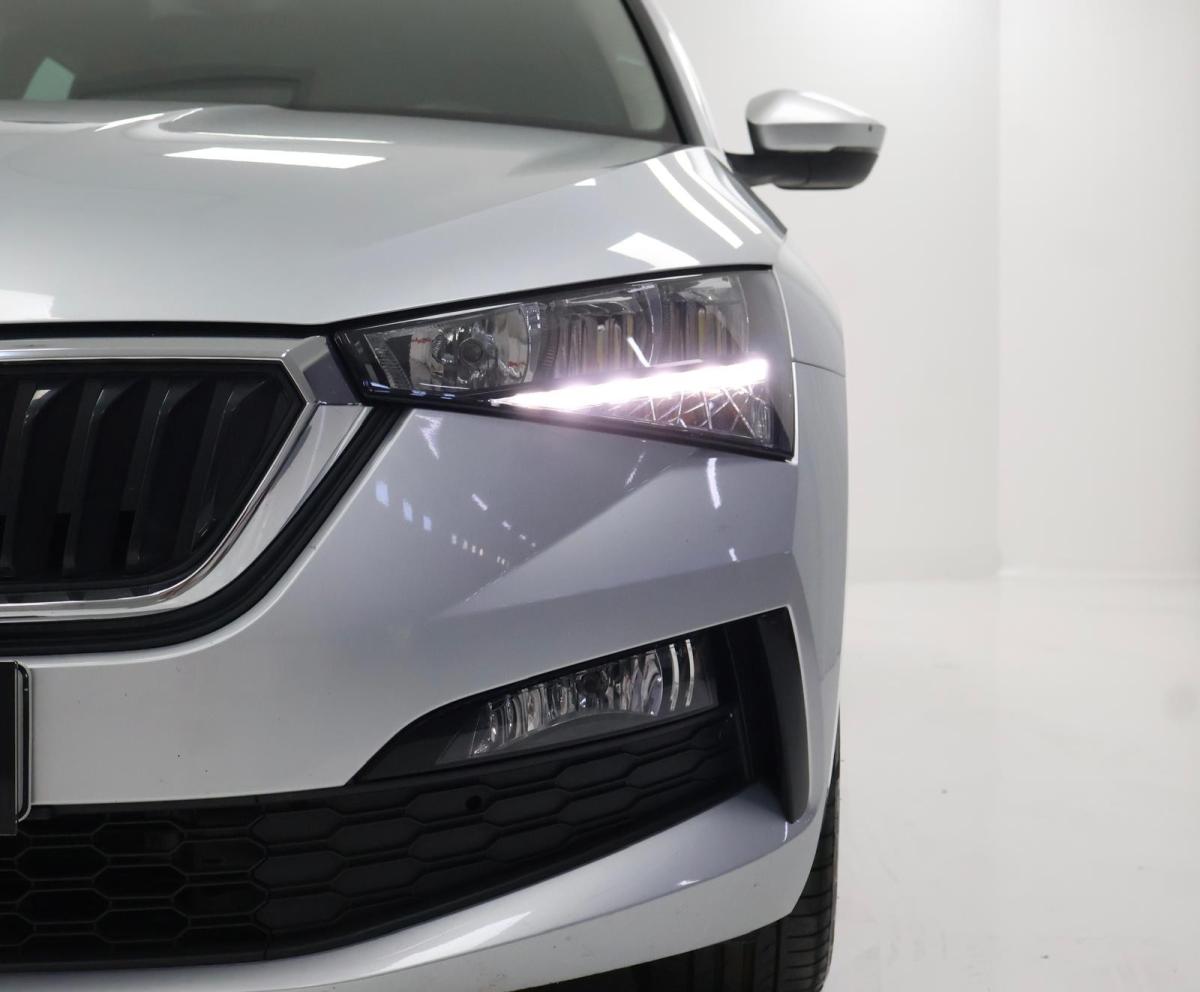 skoda-scala-2023-gasolina-999cc