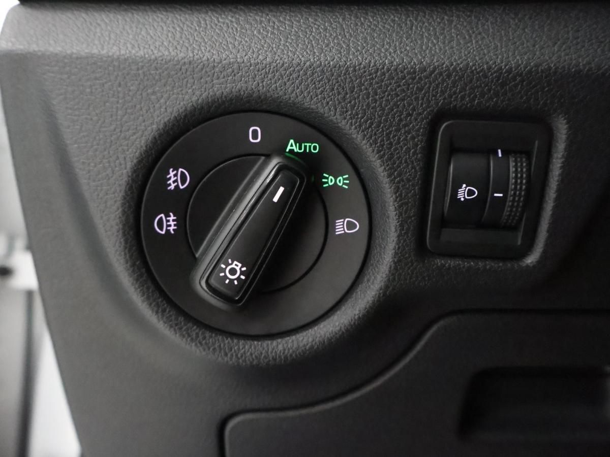 skoda-scala-2023-gasolina-999cc