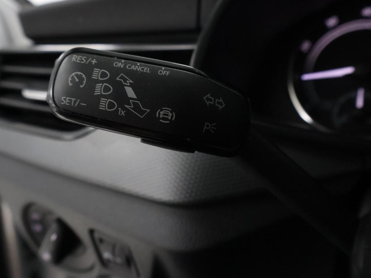 skoda-scala-2023-gasolina-999cc