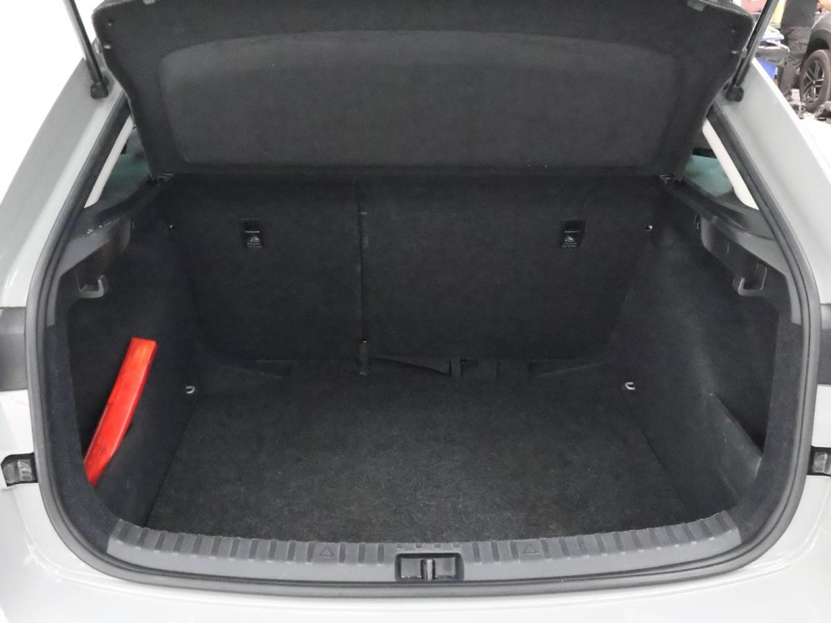skoda-scala-2023-gasolina-999cc