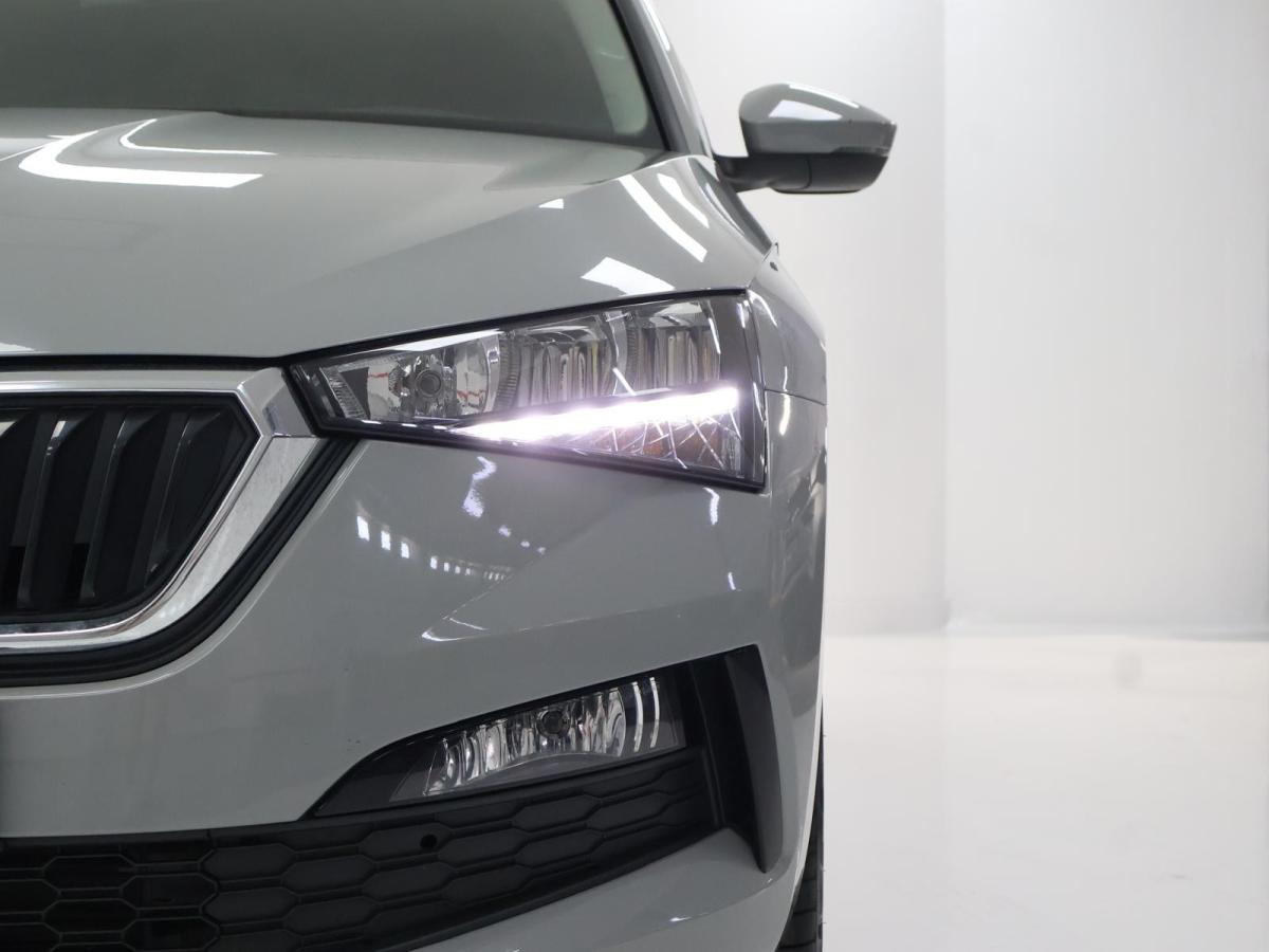 skoda-scala-2023-gasolina-999cc