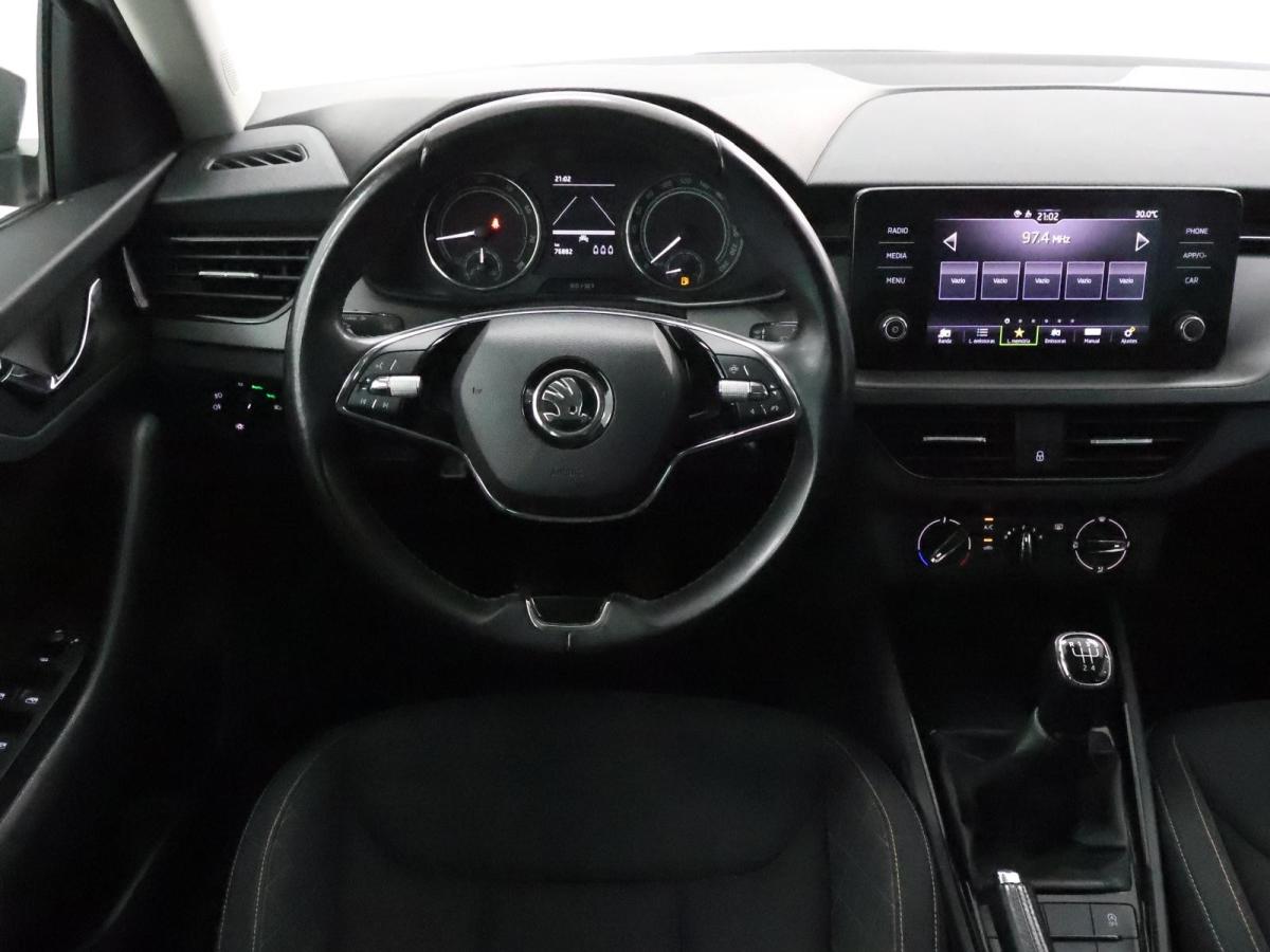 skoda-scala-2023-gasolina-999cc