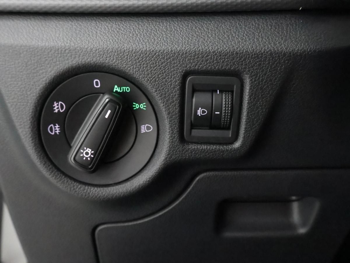 skoda-scala-2023-gasolina-999cc