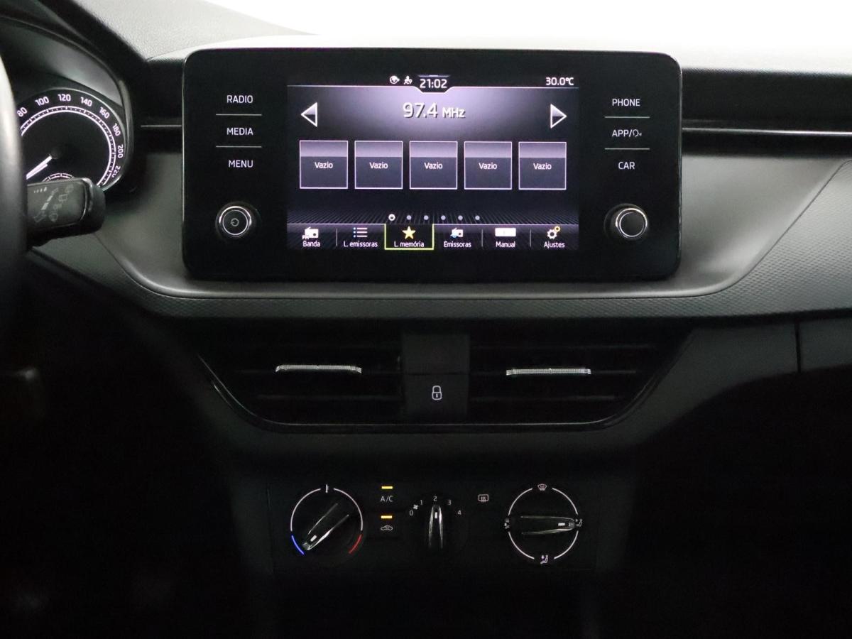 skoda-scala-2023-gasolina-999cc