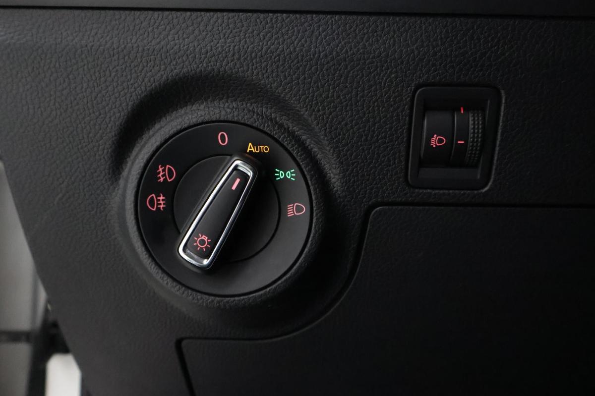 seat-ibiza-2023-gasolina-999cc