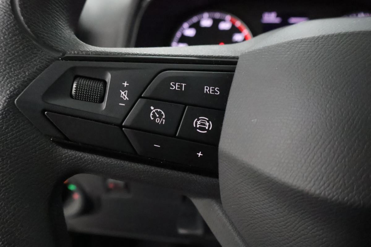 seat-ibiza-2023-gasolina-999cc