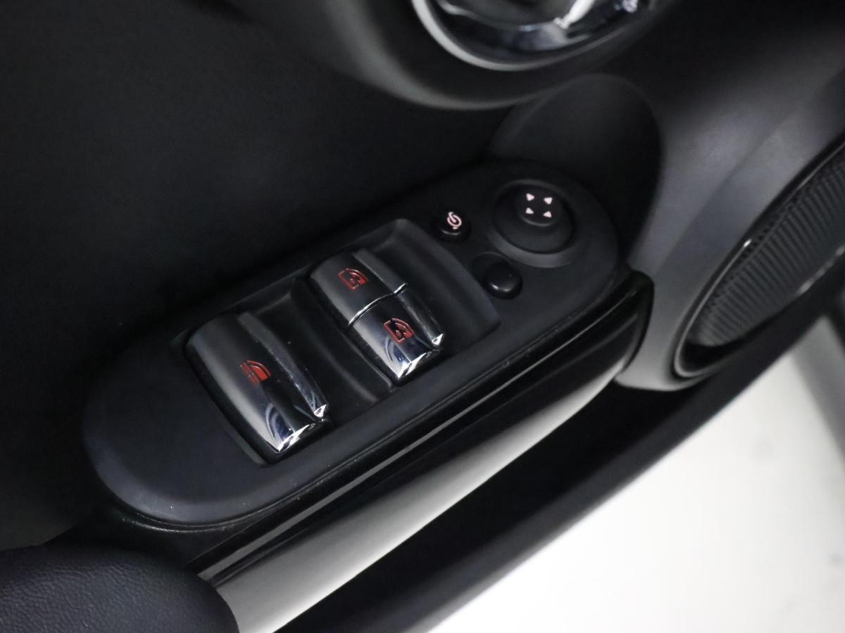 mini-cabrio-2024-gasolina-1499cc