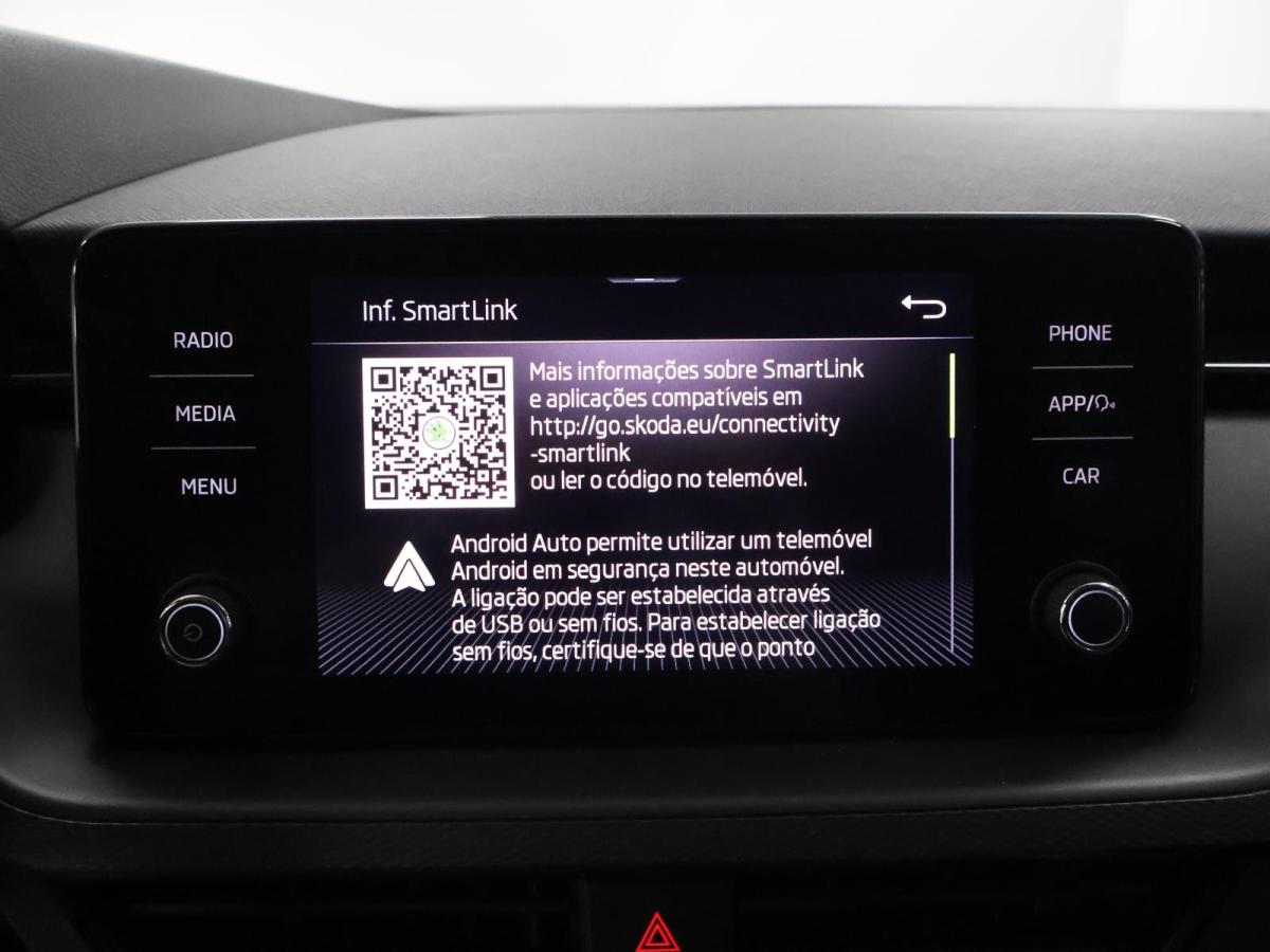 skoda-scala-2023-gasolina-999cc