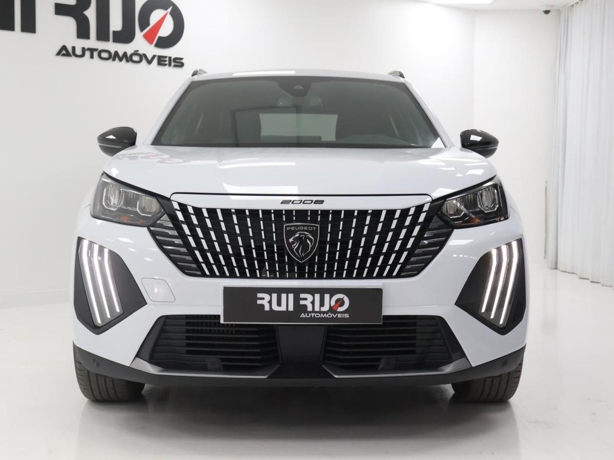 peugeot-2008-2024-gasolina-1199cc