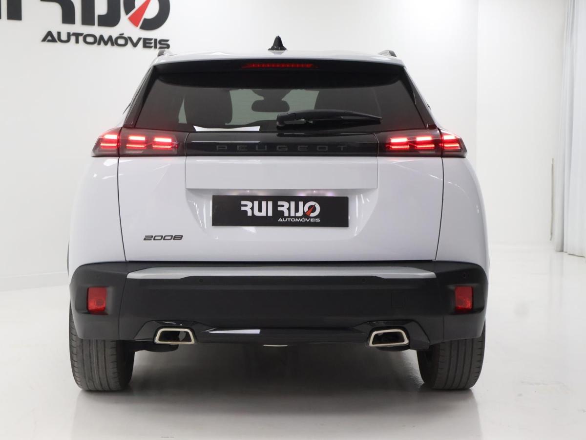 peugeot-2008-2024-gasolina-1199cc