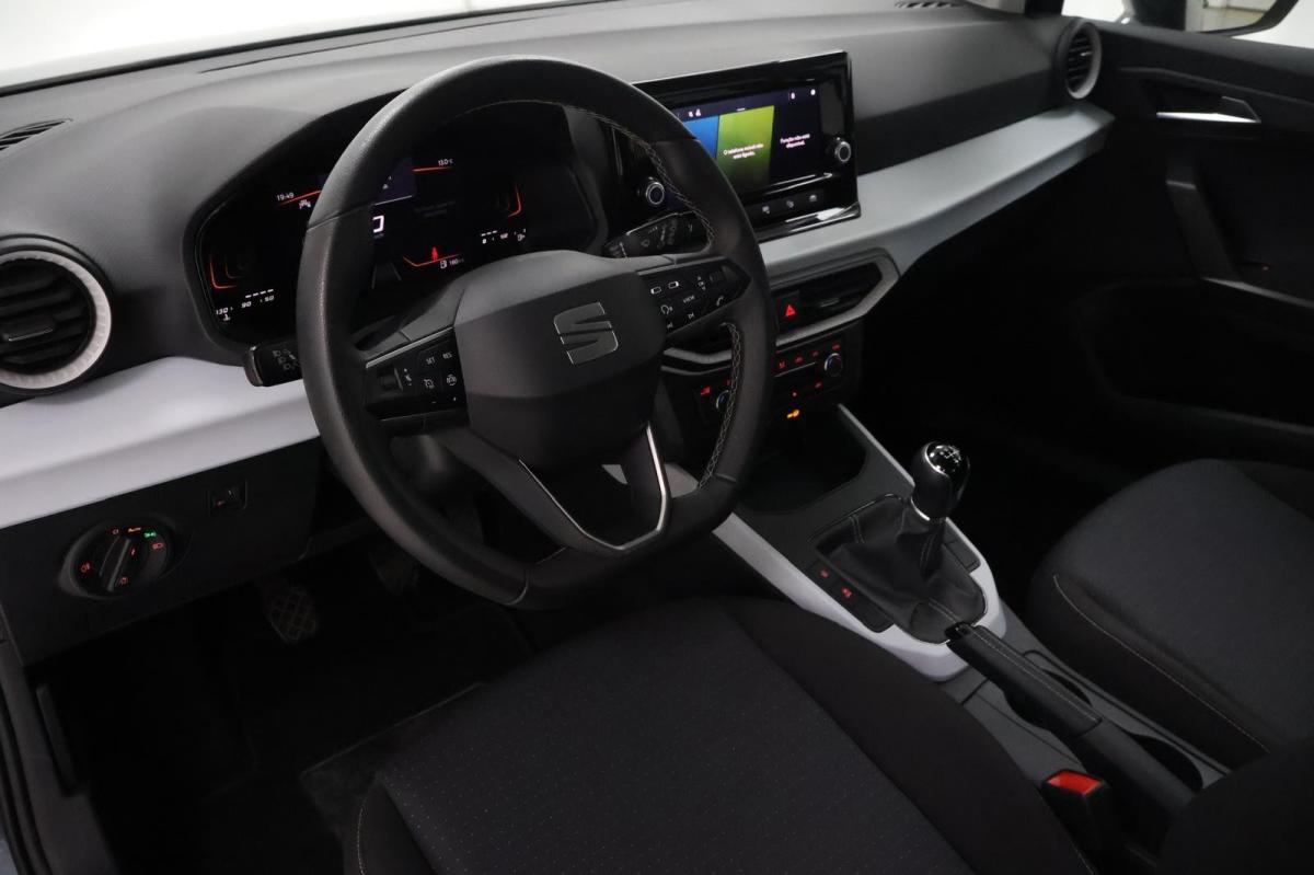 seat-arona-2023-gasolina-999cc