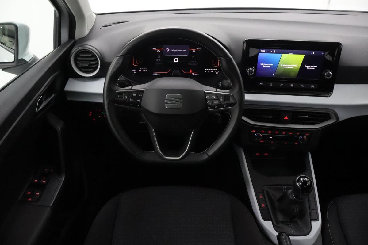 seat-arona-2023-gasolina-999cc