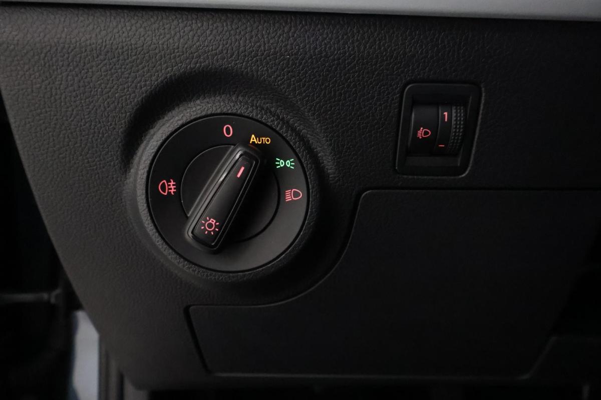 seat-arona-2023-gasolina-999cc