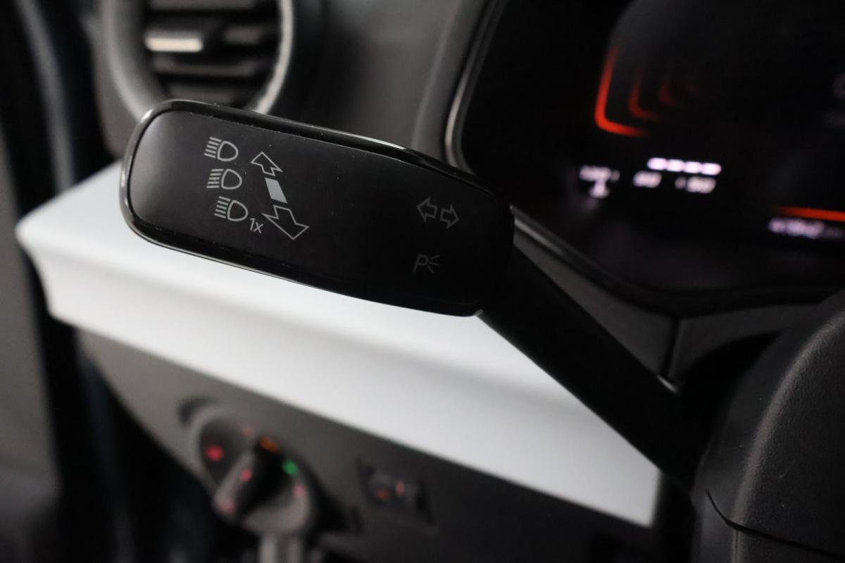 seat-arona-2023-gasolina-999cc