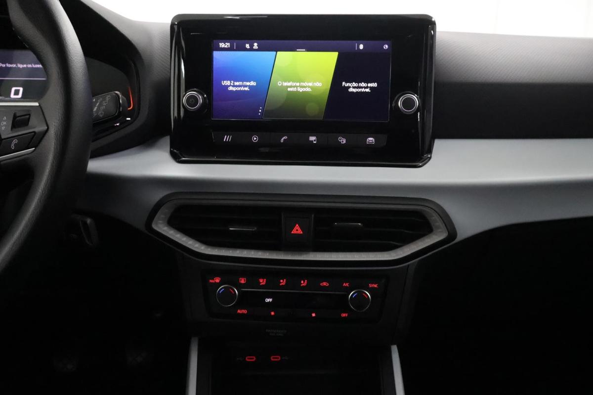 seat-arona-2023-gasolina-999cc
