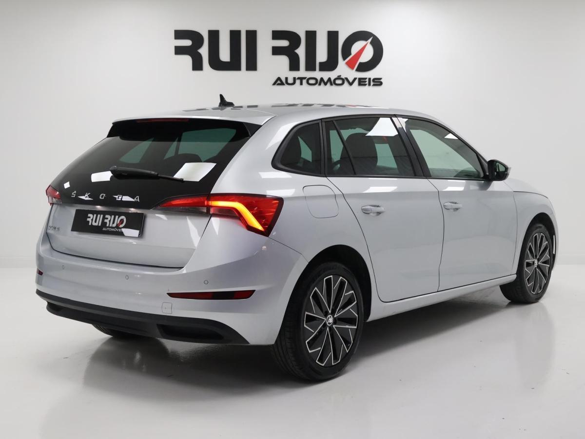 skoda-scala-2023-gasolina-999cc