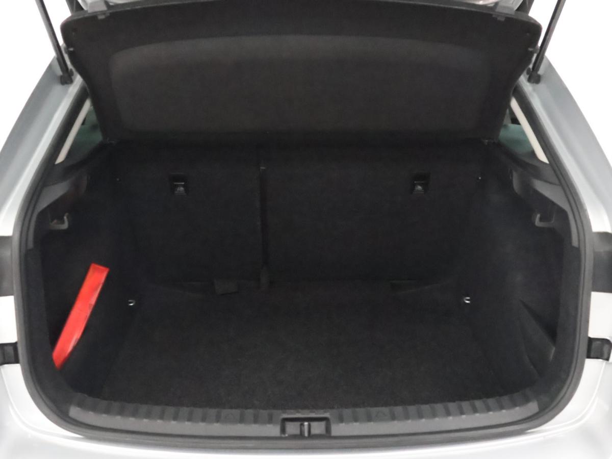 skoda-scala-2023-gasolina-999cc