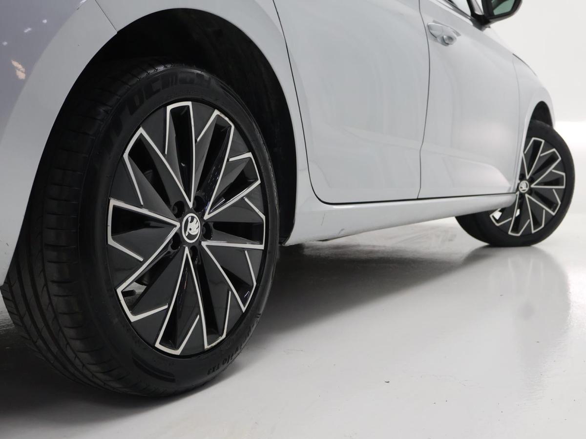 skoda-scala-2023-gasolina-999cc
