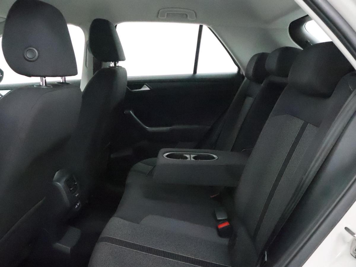 volkswagen-t-roc-2023-gasolina-999cc