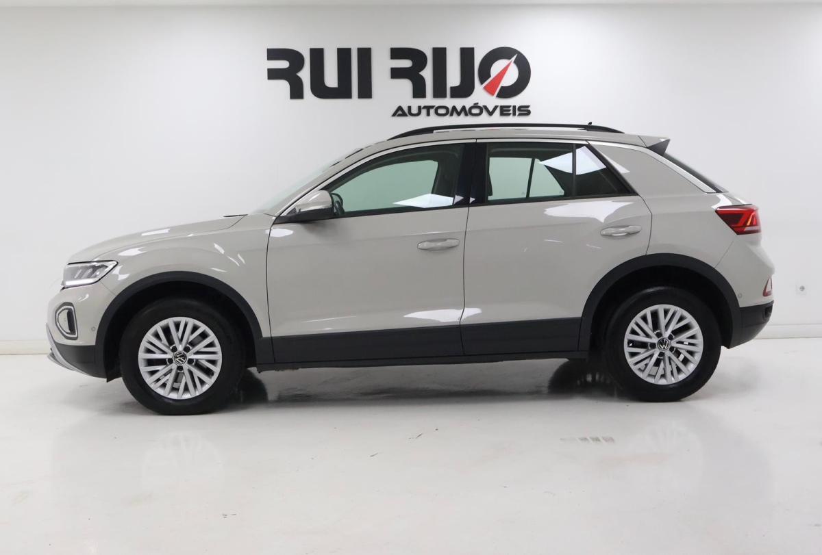 volkswagen-t-roc-2023-gasolina-999cc