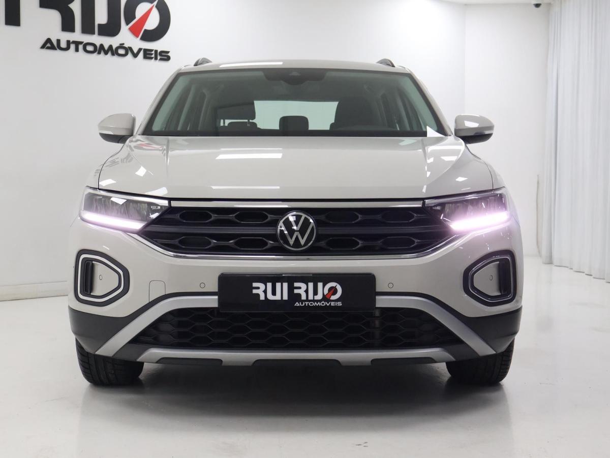 volkswagen-t-roc-2023-gasolina-999cc