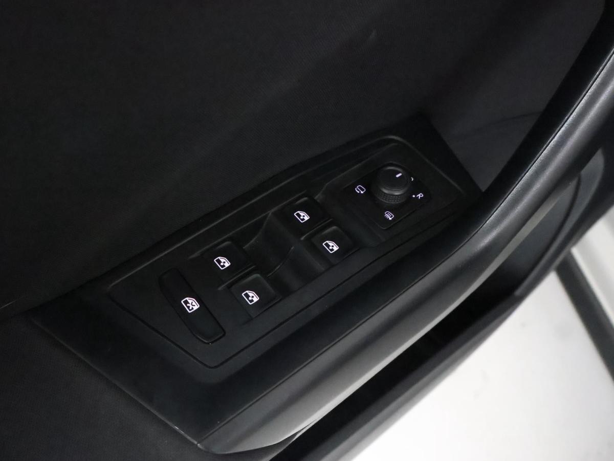 volkswagen-t-roc-2023-gasolina-999cc
