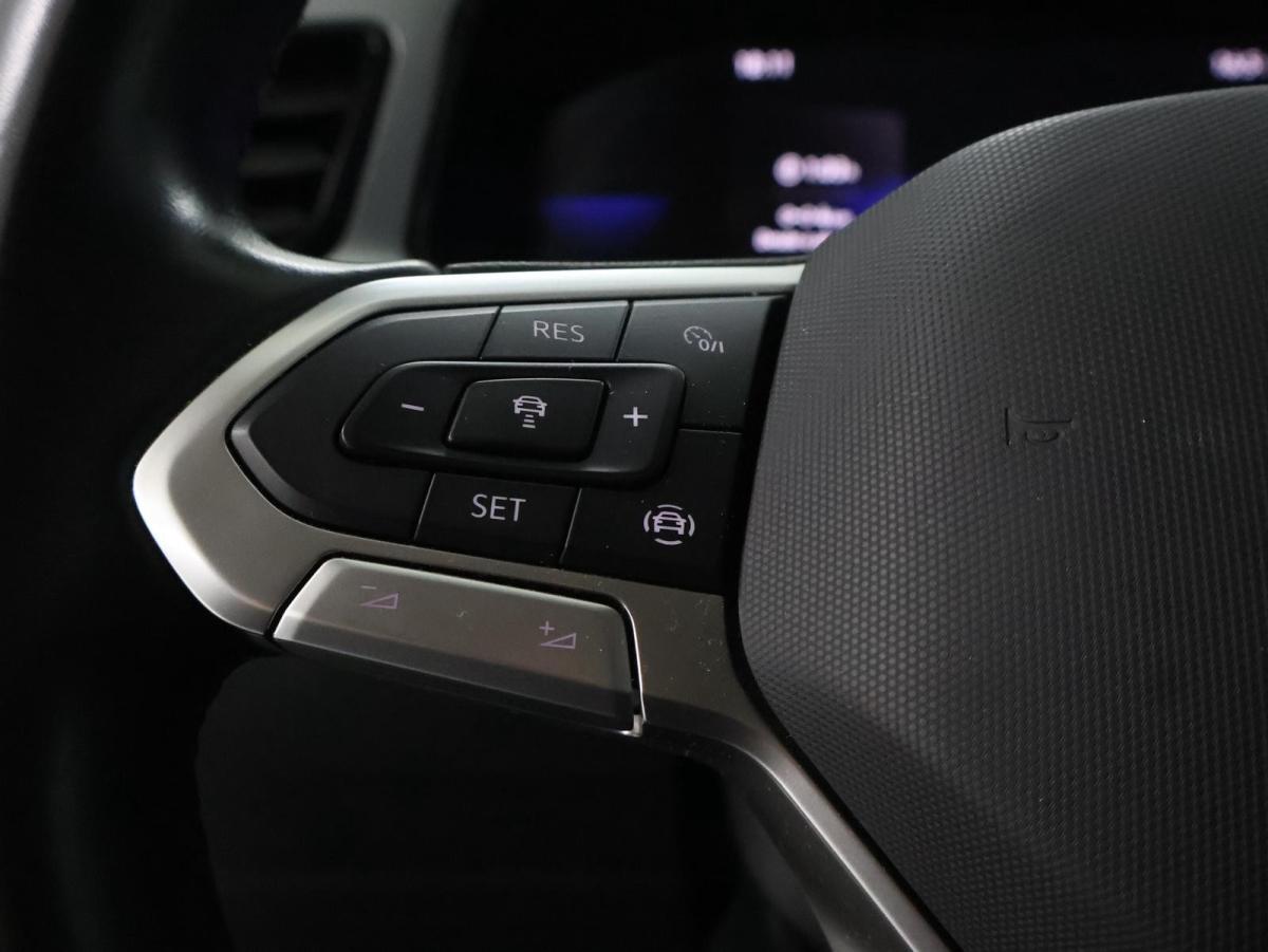 volkswagen-t-roc-2023-gasolina-999cc
