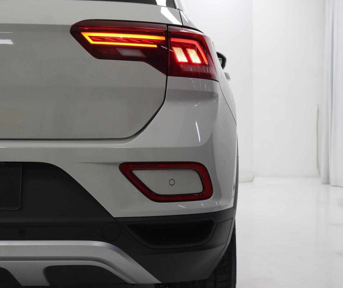 volkswagen-t-roc-2023-gasolina-999cc