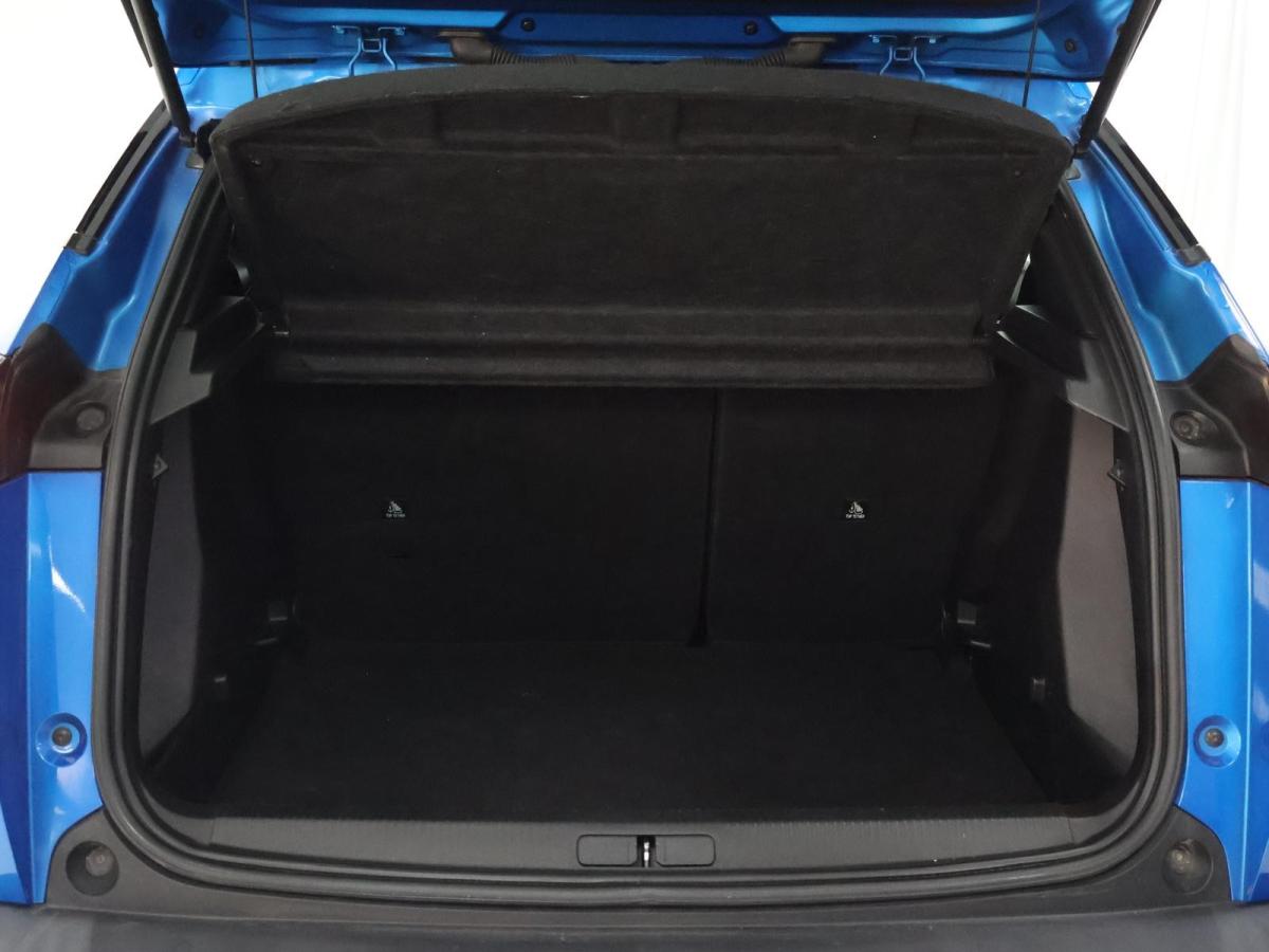 peugeot-2008-2023-gasolina-1199cc