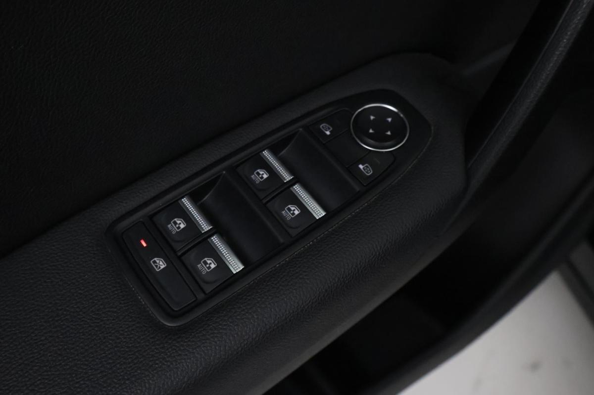renault-captur-2023-gasolina-999cc