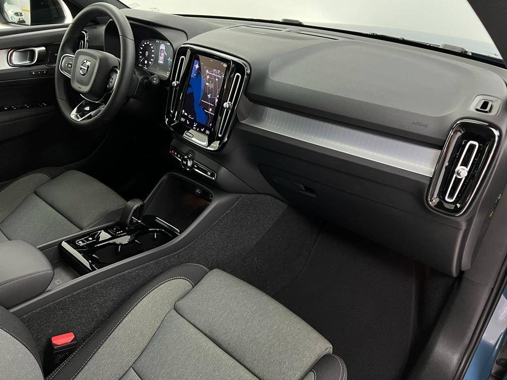 volvo-xc40-2023-hibrido-a-gasolina-1477cc