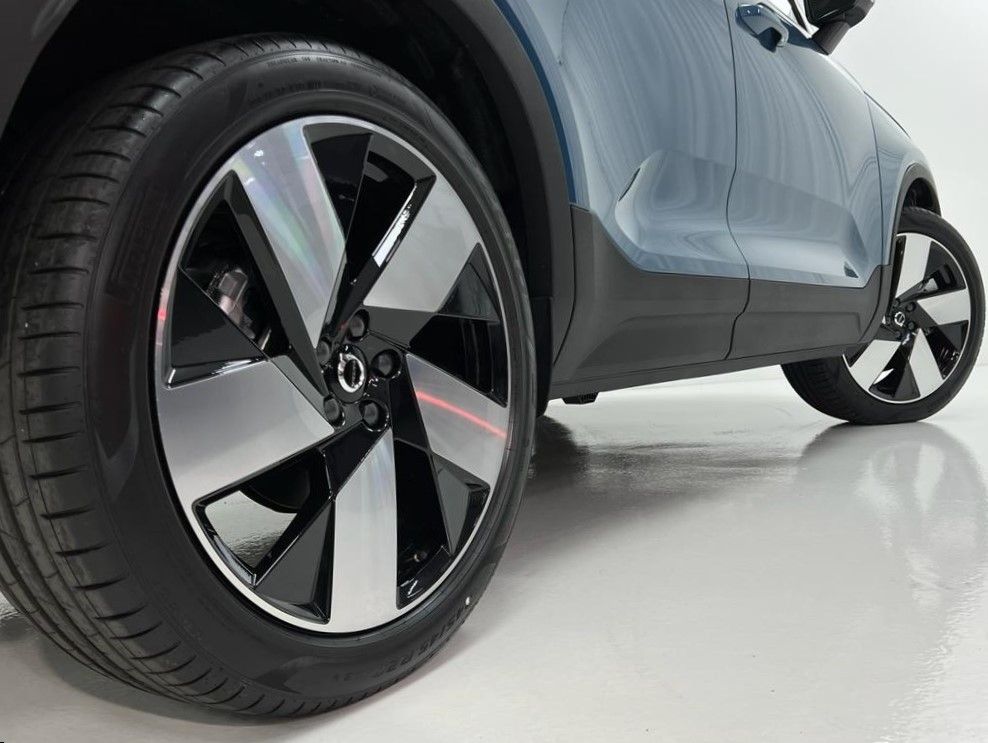 volvo-xc40-2023-hibrido-a-gasolina-1477cc