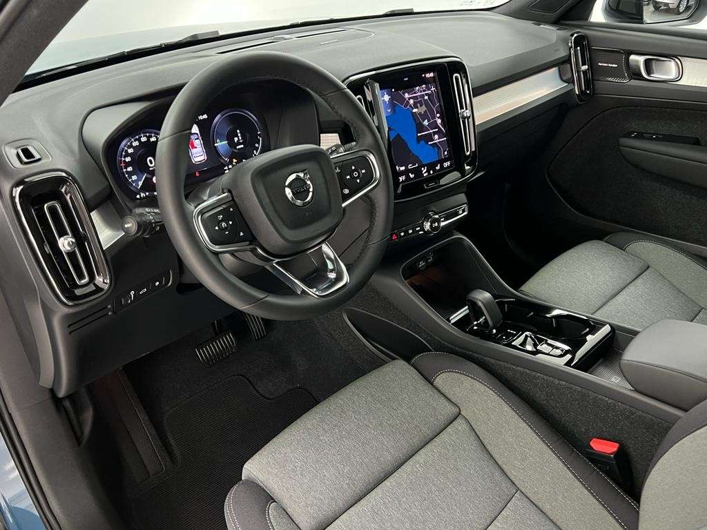 volvo-xc40-2023-hibrido-a-gasolina-1477cc