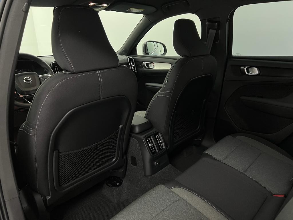 volvo-xc40-2023-hibrido-a-gasolina-1477cc