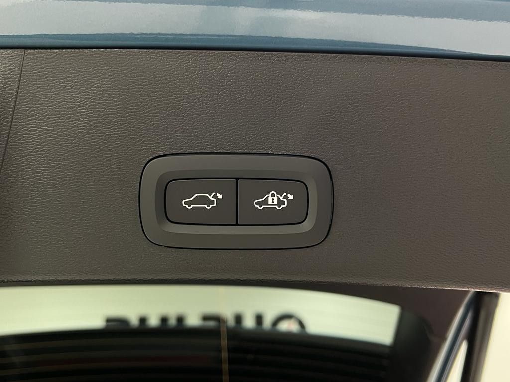volvo-xc40-2023-hibrido-a-gasolina-1477cc
