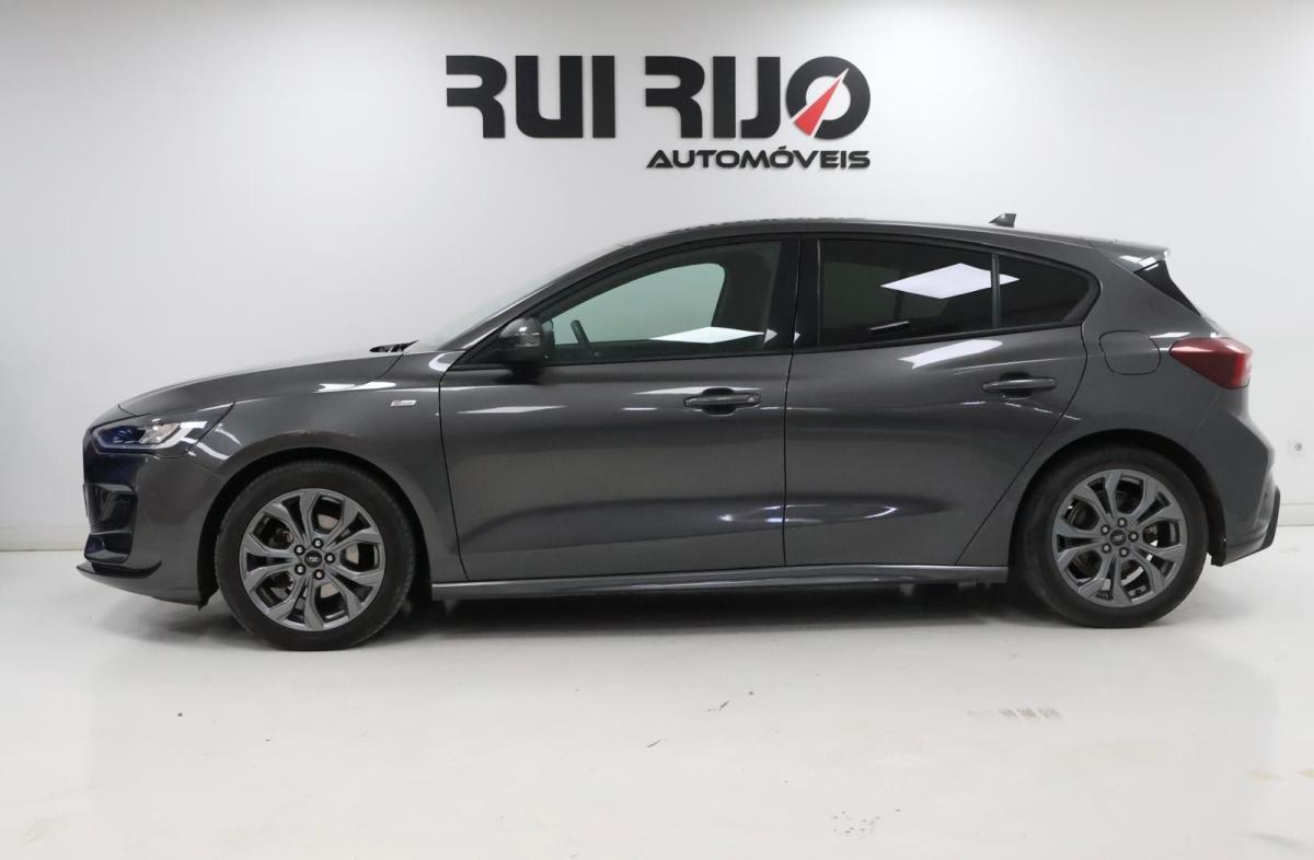 ford-focus-2024-gasolina-998cc