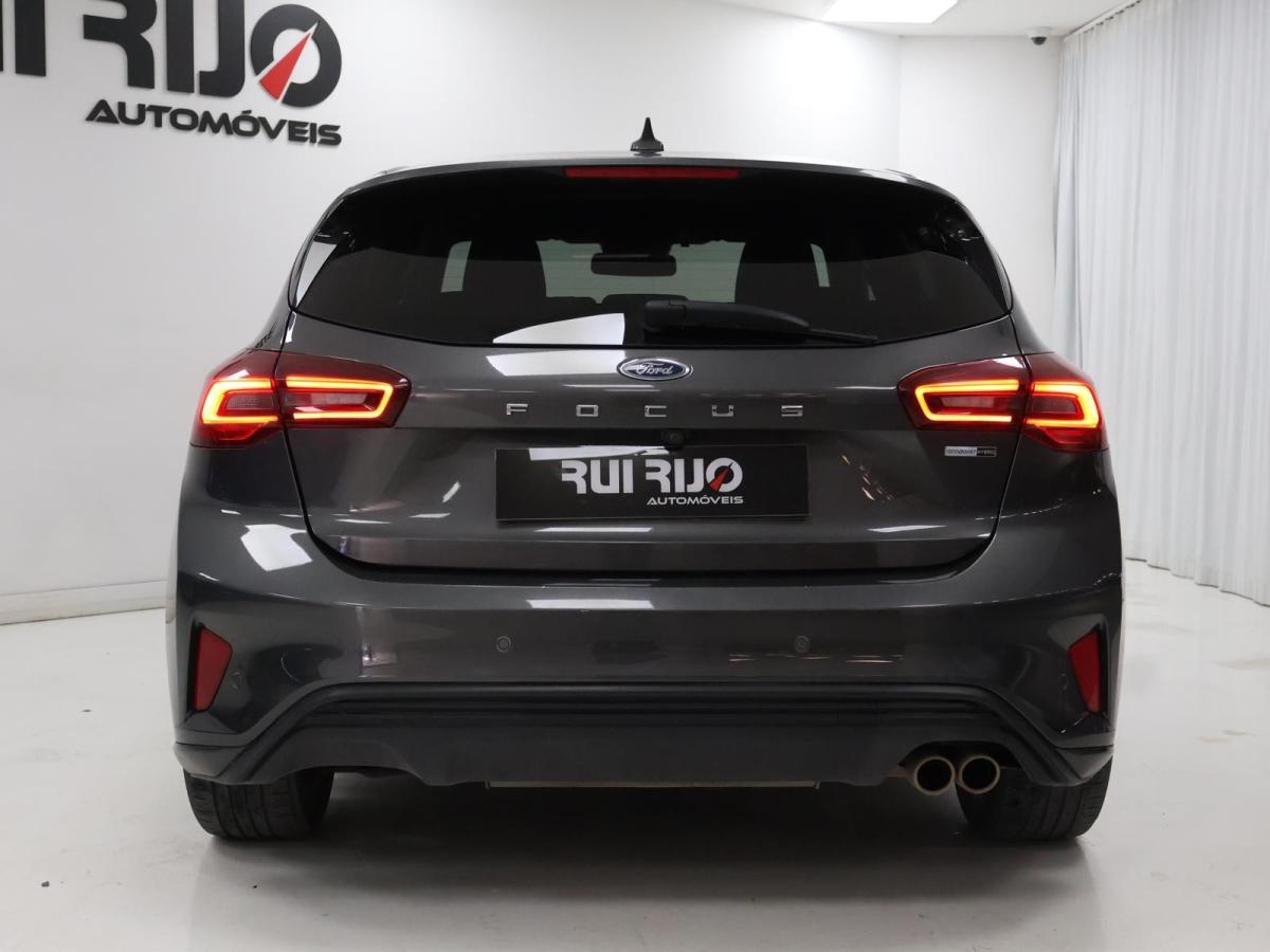 ford-focus-2024-gasolina-998cc
