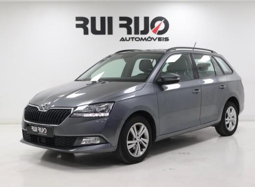 skoda-fabia-break-2022-gasolina-999cc