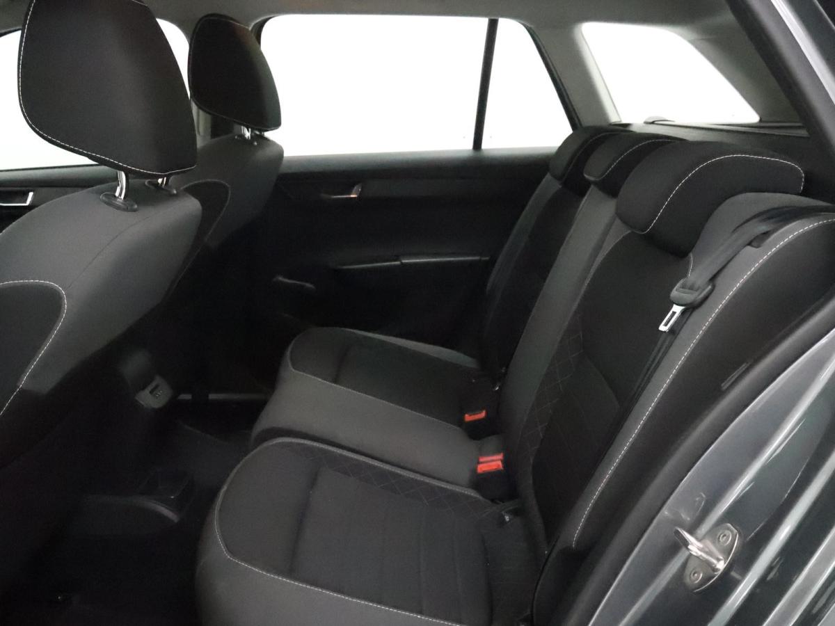 skoda-fabia-break-2022-gasolina-999cc