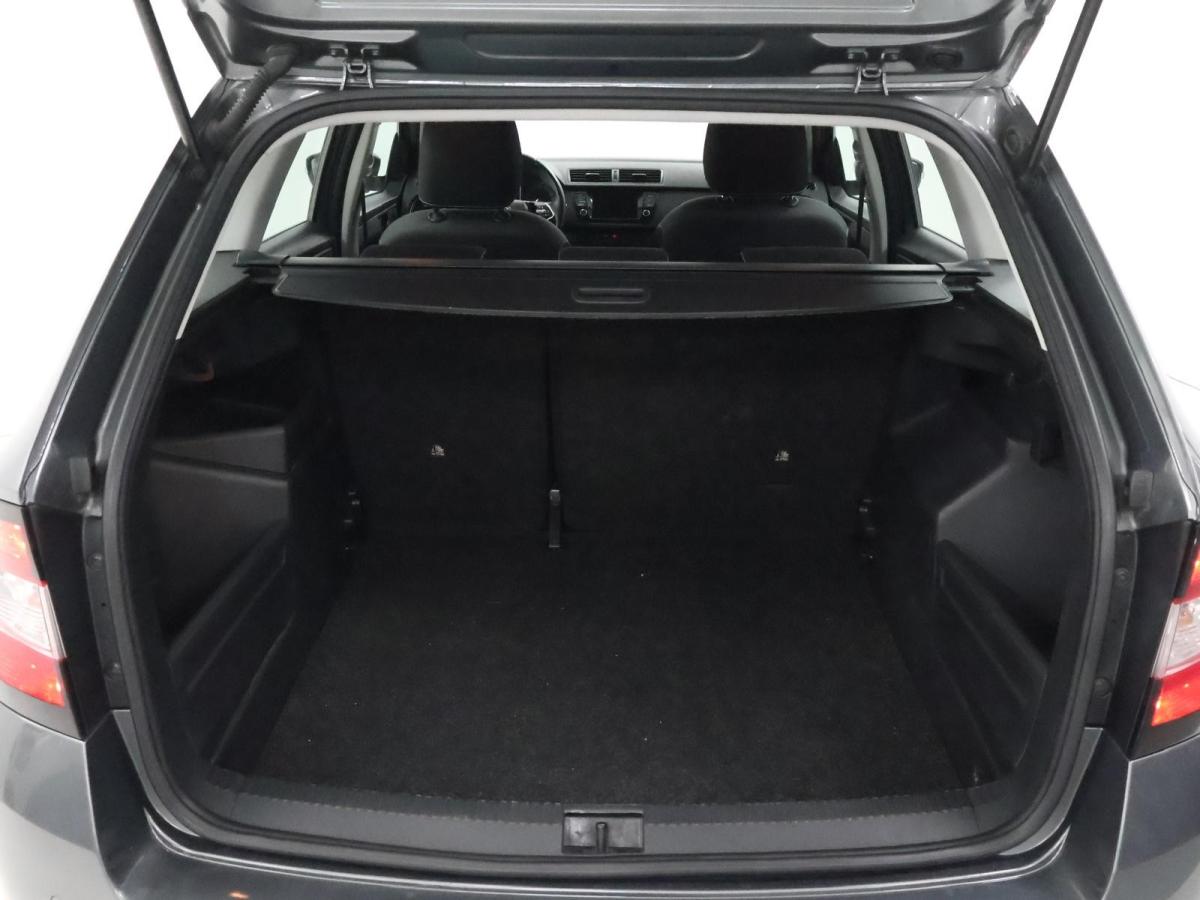 skoda-fabia-break-2022-gasolina-999cc