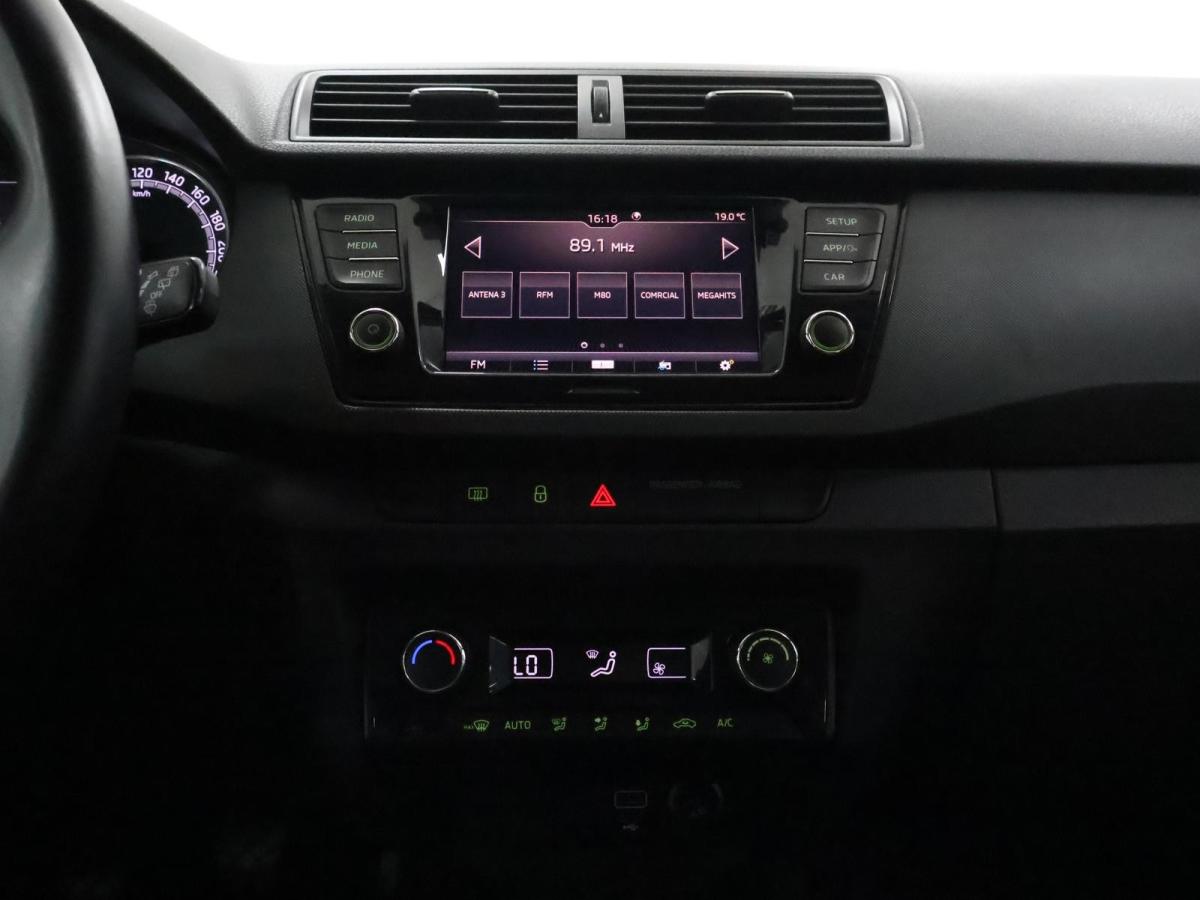 skoda-fabia-break-2022-gasolina-999cc