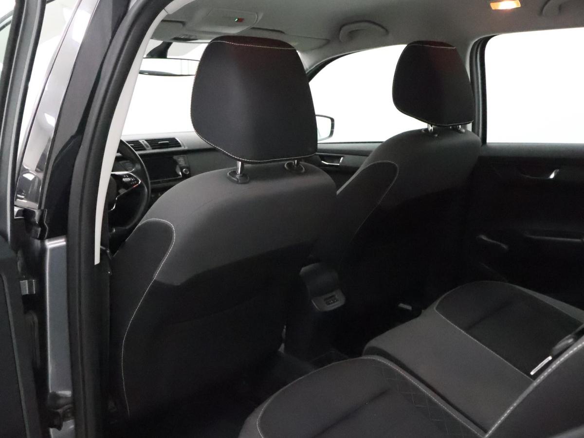skoda-fabia-break-2022-gasolina-999cc