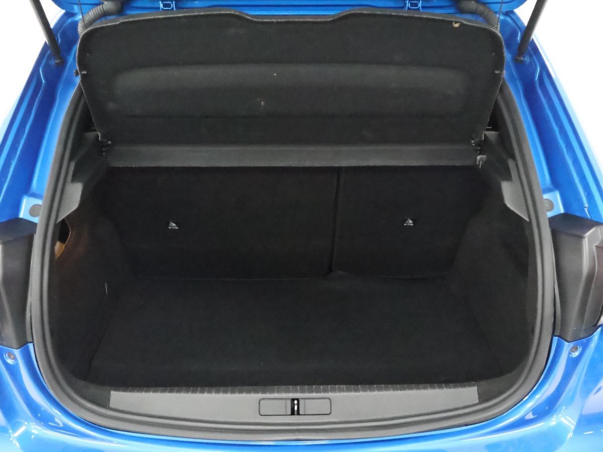 peugeot-208-2023-gasolina-1199cc