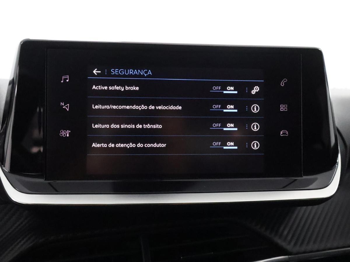 peugeot-208-2023-gasolina-1199cc